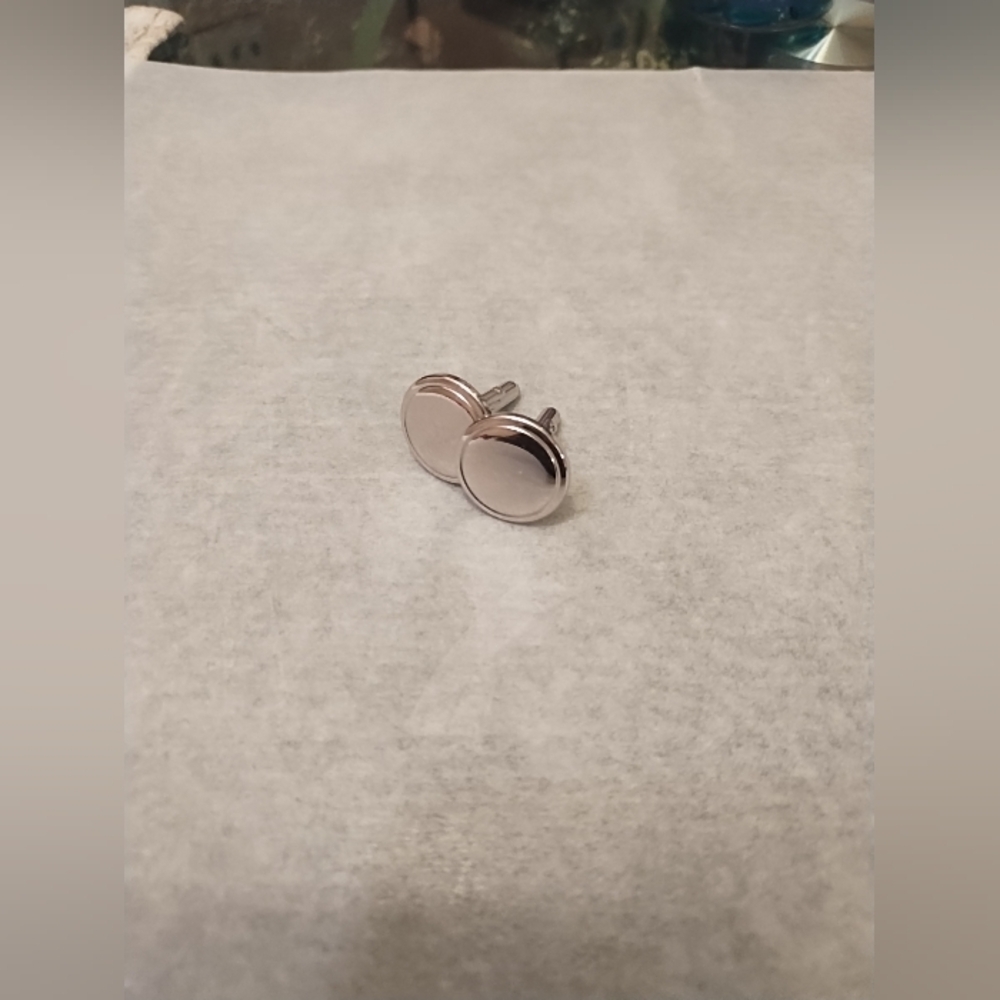 men's sterling Silver ilver cuff links.
